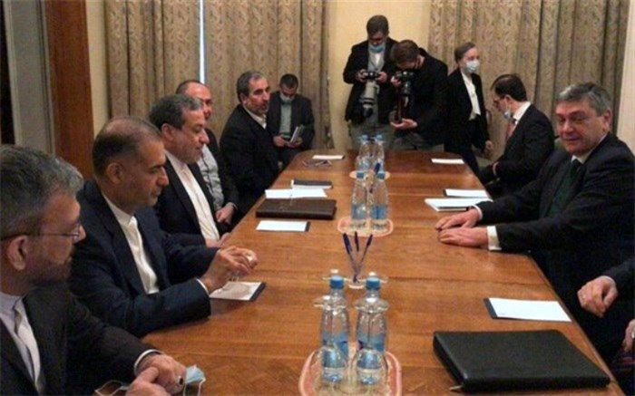 رایزنی عراقچی با معاون وزیر خارجه روسیه در مورد مناقشه قره‌باغ