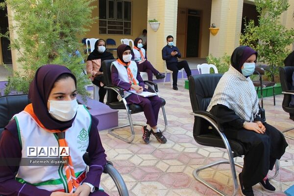 نواختن زنگ استکبار ستیزی در مدارس بوشهر