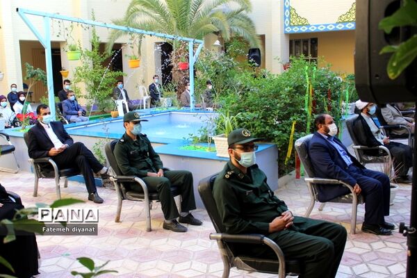 نواختن زنگ استکبار ستیزی در مدارس بوشهر