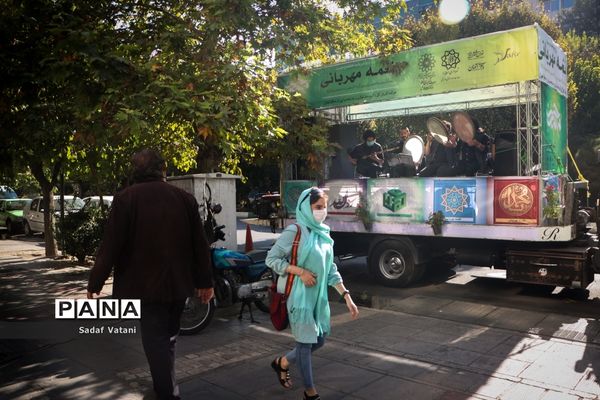 کاروان گل و موسیقی به مناسبت فرا رسیدن میلاد پیامبر اکرم