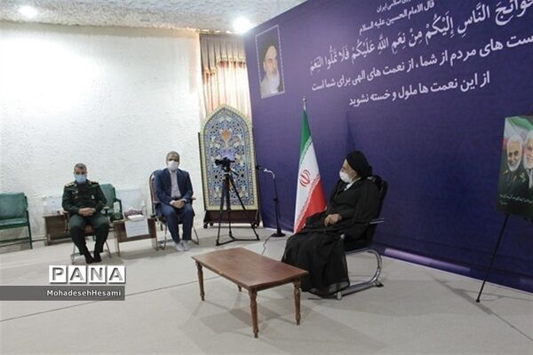 دیدار نمایندگان تشکل های دانش آموزی با نماینده ولی فقیه در استان خراسان جنوبی