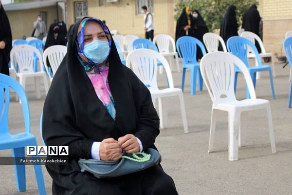 جشن ولادت رسول مهربانی ها در حوزه علمیه حضرت نرجس (س) ساری