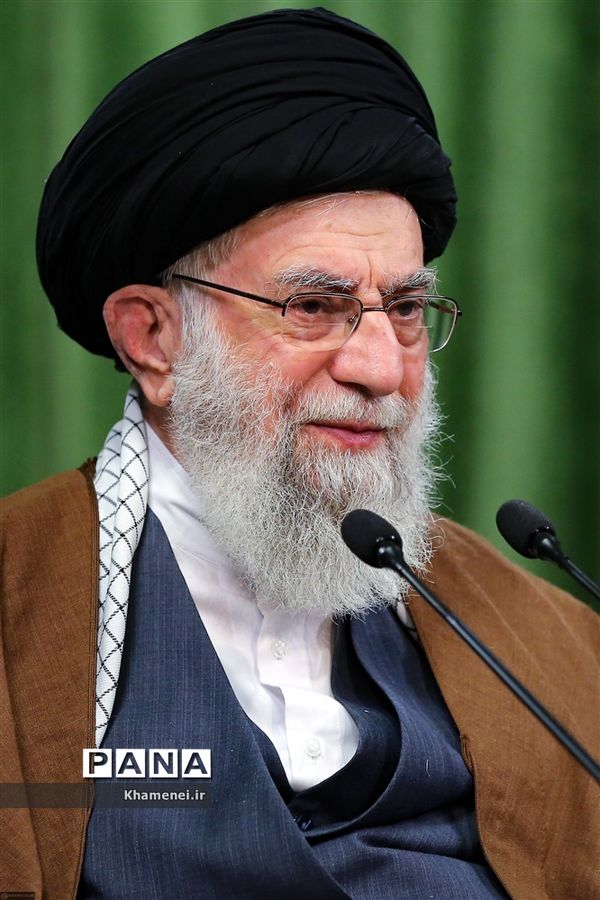 سخنرانی تلویزیونی رهبر انقلاب  به‌مناسبت سالروز ولادت پیامبر اعظم(ص) و امام صادق(ع)