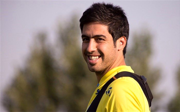 جانشین کریم باقری از استقلال می‌آید؛  کاپیتان محبوب آبی‌ها آماده شروع رویایی شد