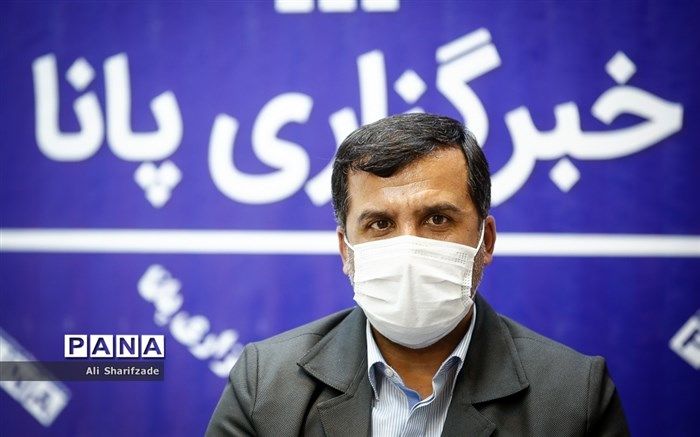 باستان خبر داد: ضدعفونی 10 هزار مدرسه از سوی دانش‌آموزان بسیجی