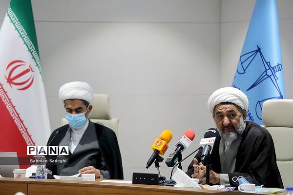 نشست خبری رِئیس مرکز توسعه شوراهای حل اختلاف و معاون قوه قضاییه
