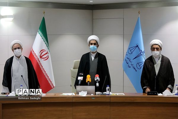 نشست خبری رِئیس مرکز توسعه شوراهای حل اختلاف و معاون قوه قضاییه