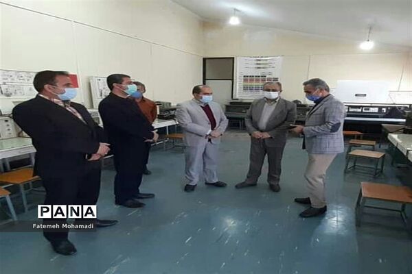 بازدید نماینده مردم محمودآباد در مجلس از هنرستان شهید کلانتری