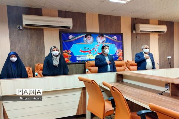 تقدیر از دانش آموزان رتبه های استانی مسابقات قرآن، نماز و عترت و دانش آموزان فرهنگی هنری مرحله نخبگان استانی