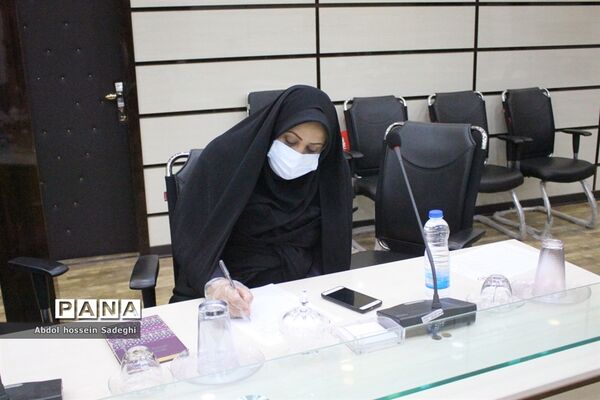 نشست بزرگداشت هفته کتاب در آموزش و پرورش استان بوشهر
