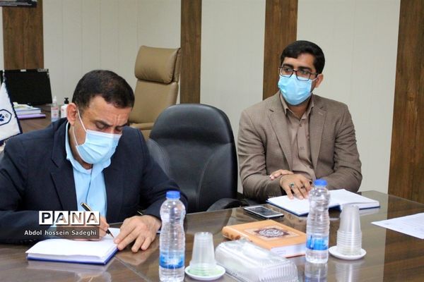 نشست هیات اندیشه‌ورز نماز مدارس استان بوشهر