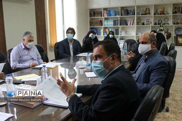 نشست هیات اندیشه‌ورز نماز مدارس استان بوشهر