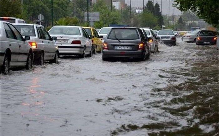  جاده‌های ۱۸ استان کشور بارانی است