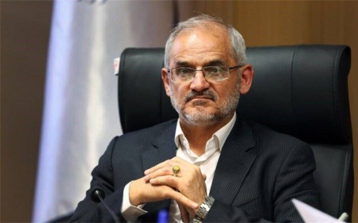باید عوامل مخاطره‌آمیزی که سلامت روانی _ اجتماعی دانش‌آموزان را تهدید می‌کند، بشناسیم