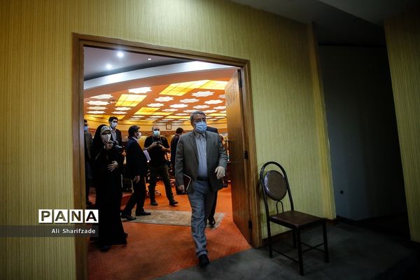 نشست مشترک ستاد ملی مبارزه با کرونا