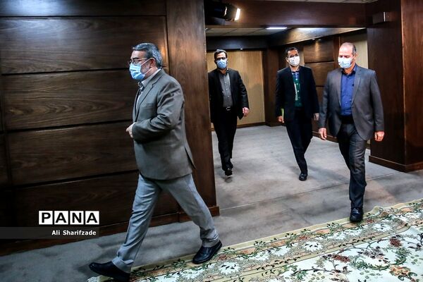 نشست مشترک ستاد ملی مبارزه با کرونا