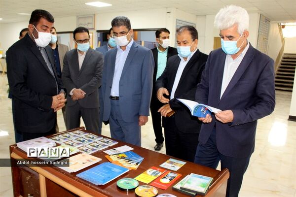 نمایشگاه پیشگیری از اعتیاد و آسیب های اجتماعی و دوره توانمند‌سازی ویژه فرهنگیان