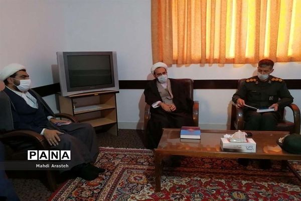 دیدار جمعی از کارکنان و بسیجیان ناحیه مقاومت بسیج سپاه مام جمعه شهرستان خوسف استان  خراسان جنوبی