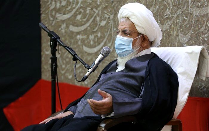 امام جمعه یزد: اتکا به آمریکا عقلانی نیست