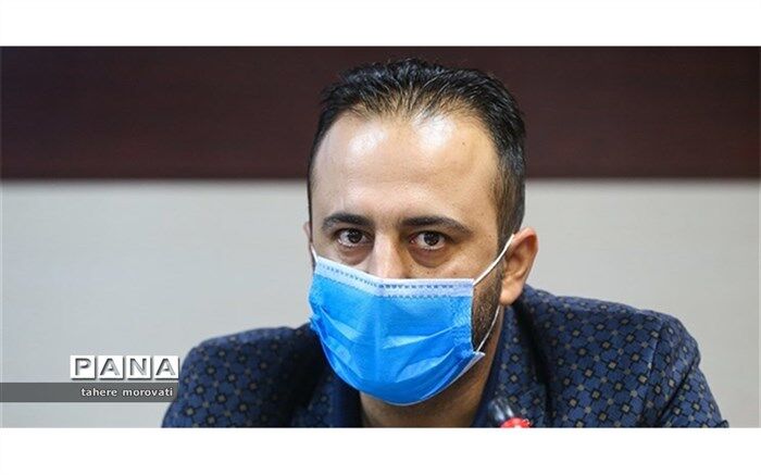 پویش لبخند رضایت در شهرستان قرچک با توزیع بسته علمی و فرهنگی