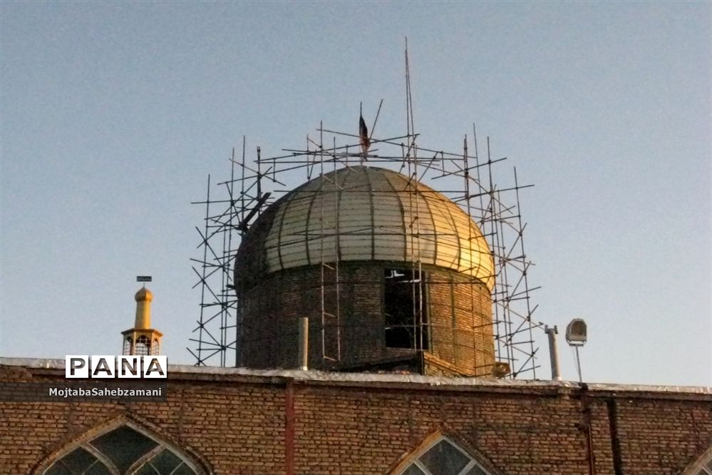 صحن امامزاده‌ها باز است؛ تعطیلی نماز‌های جماعت