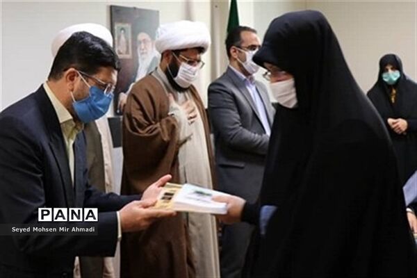 تقدیراز فعالان طرح یاوران نماز در شهرقدس