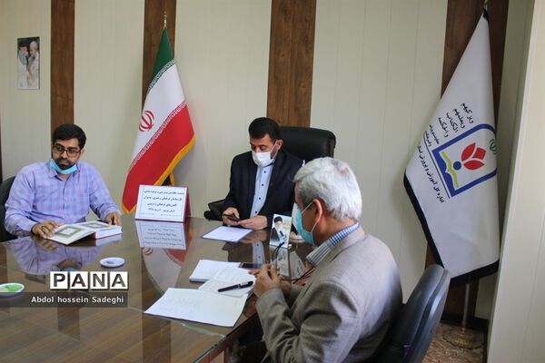 نشست معاونان پرورشی و تربیت بدنی، کارشناسان فرهنگی و هنری و مدیران کانون های فرهنگی و تربیتی استان بوشهر