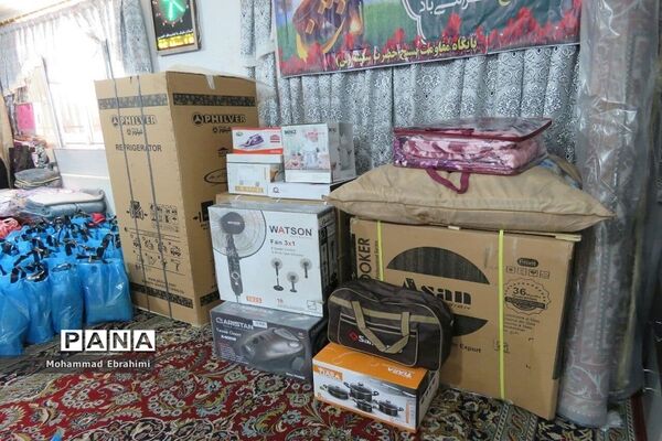 اهدای جهیزیه و ۳۵۵ بسته معیشتی به نیازمندان توسط پایگاه حضرت سکینه(س)