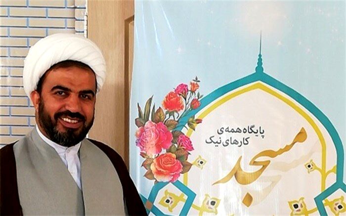مساجد و ائمه جماعات با کمک بسیج به خدمت‌رسانی در ایام کرونا اشتغال داشته و دارند