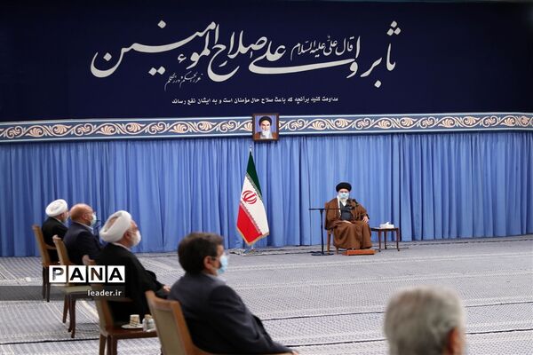 دیدار اعضای شورای‌عالی هماهنگی اقتصادی با رهبر معظم انقلاب اسلامی