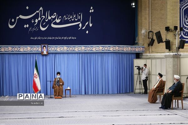 دیدار اعضای شورای‌عالی هماهنگی اقتصادی با رهبر معظم انقلاب اسلامی