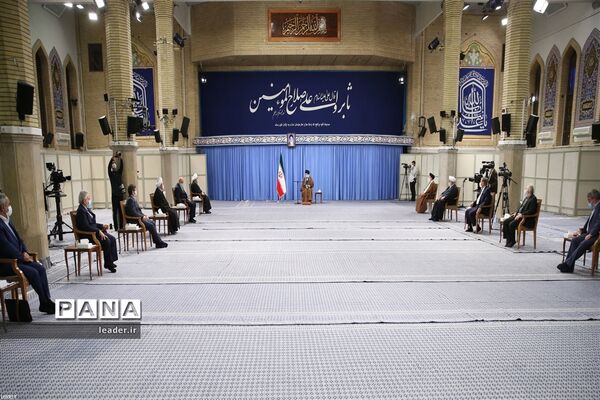 دیدار اعضای شورای‌عالی هماهنگی اقتصادی با رهبر معظم انقلاب اسلامی
