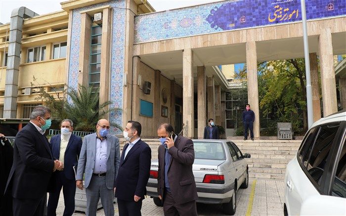 ابتلای ۱۵ درصد از کارمندان استان تهران به کرونا