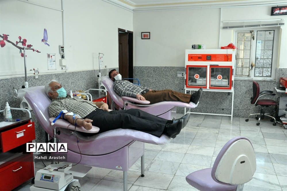 نذر اهدای خون یا پلاسما توسط ورزشکاران  زورخانه ای استان خراسان جنوبی