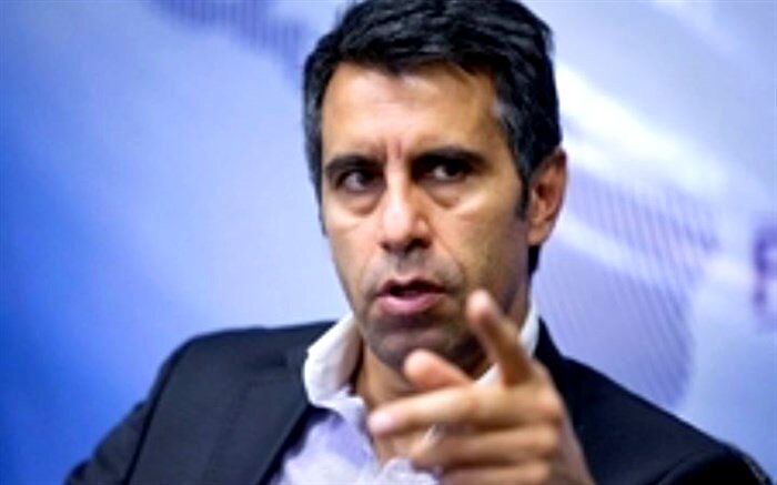 رجب‌پور: برخی خوانندگان داخلی برای کمپانی‌های آمریکایی کار می‌کنند