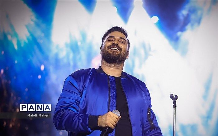 بابک جهانبخش : سینمایی‌ها راه به راه سیمرغ می گیرند اما به ما آب‌نبات هم نمی‌دهند
