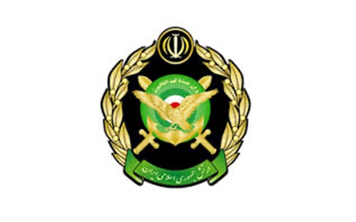 تعلق نشان فداکاری به شهیدان قرنی، صیاد شیرازی، ستاری و نامجوی