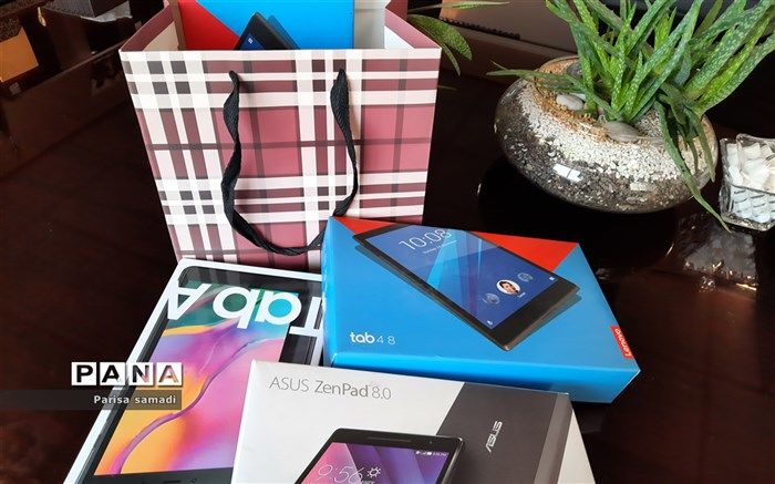 با همت خیرین، ۲۹ دانش آموز منطقه۱۳ وارد کلاس های مجازی درس شدند