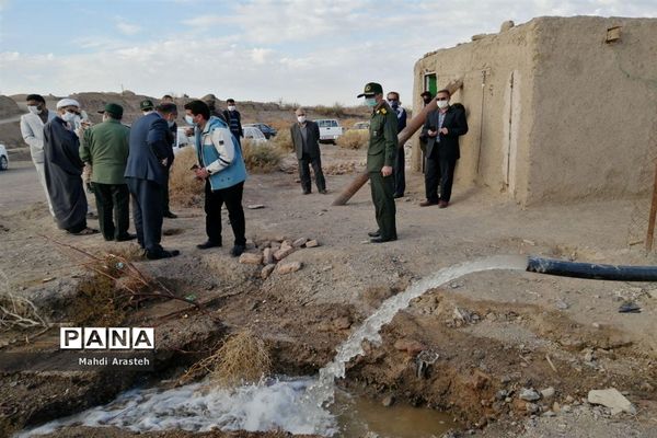 بازدید فرمانده سپاه انصارالرضا (ع) خراسان جنوبی از پروژه برق رسانی به روستای کوشه سفلی