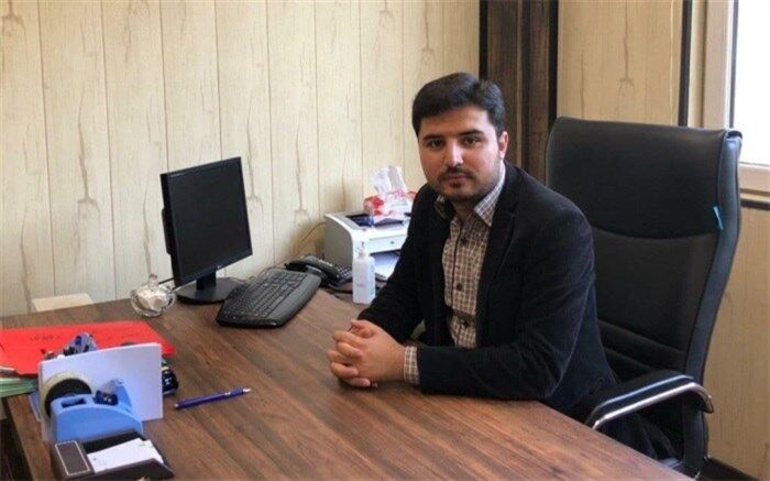 آموزش قانون اساسی از طریق نهادهایی از جمله آموزش و پرورش یک ضرورت است