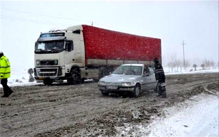 بارش برف و باران در جاده‌های ۲۳ استان