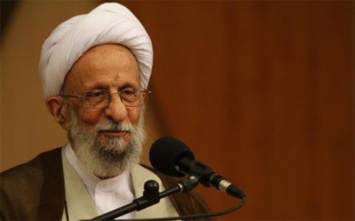 وضعیت سلامت آیت‌الله مصباح یزدی هنوز مطلوب نیست