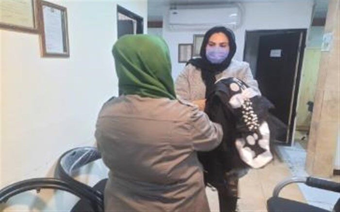 توزیع پوشاک به مناسبت هفته جهانی افراد کم‌توان