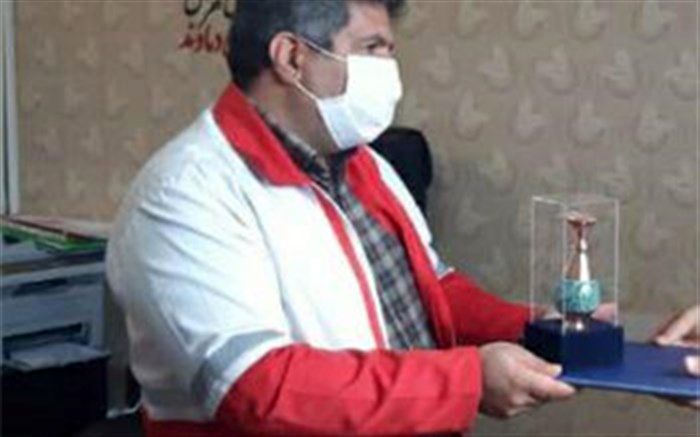 تجلیل از خیرین و داوطلبان فعال جمعیت هلال احمر شهرستان دماوند