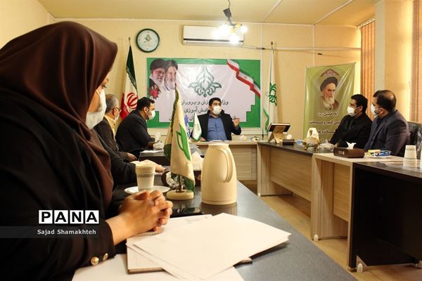 نشست هماهنگی اجرای برنامه‌های سازمان دانش‌آموزای استان خوزستان