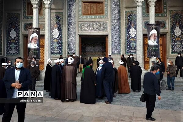 مراسم تشییع پیکر آیت الله یزدی