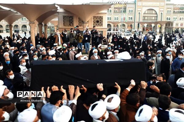 مراسم تشییع پیکر آیت الله یزدی