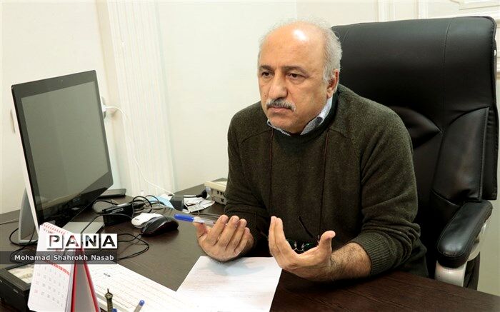تحریم‌ها لغو نشود افراد بیشتری دچار فقر مطلق می‌شوند