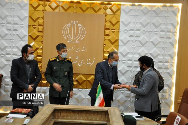 جلسه برنامه‌ریزی کمیته تبلیغات و اطلاع‌رسانی مقابله با ویروس کرونا درشهرستان خوسف