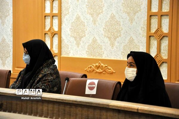 جلسه برنامه‌ریزی کمیته تبلیغات و اطلاع‌رسانی مقابله با ویروس کرونا درشهرستان خوسف